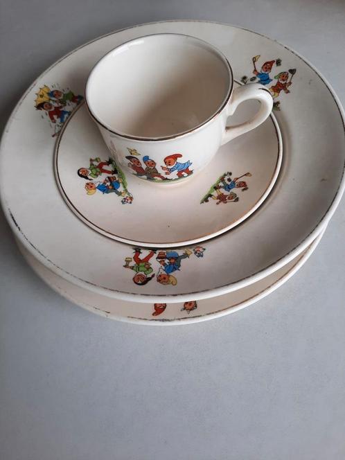 Regout, kinderservies, kabouter, Antiek en Kunst, Antiek | Servies compleet, Ophalen