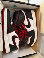 Air jordan 1 Bloodline, Kleding | Heren, Schoenen, Ophalen of Verzenden, Zo goed als nieuw
