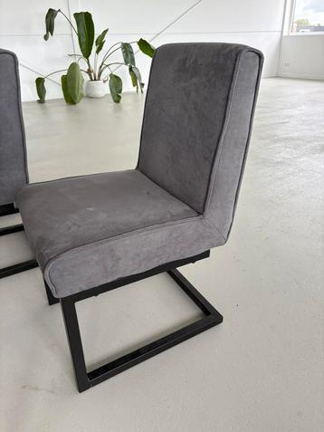 3 moderne eetkamerstoelen | Donkergrijs fluweel beschikbaar voor biedingen