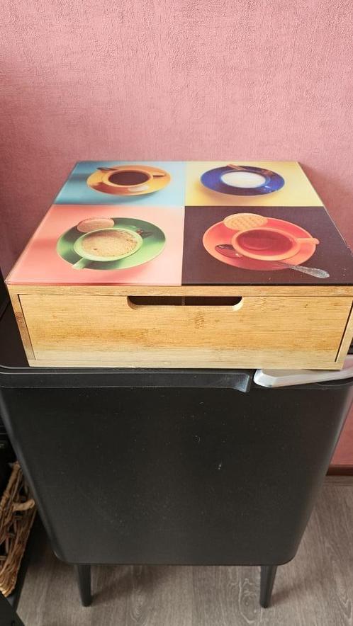Grote Koffiecup houder van hout☕Met lade☕☕, Witgoed en Apparatuur, Koffiemachine-accessoires, Zo goed als nieuw, Ophalen
