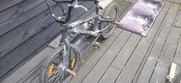 Freestyl fiets jeugd beschikbaar voor biedingen