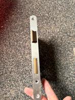 Nemef Veiligheidsslot - Degelijk!, Ophalen of Verzenden, Gebruikt, IJzer, Slot