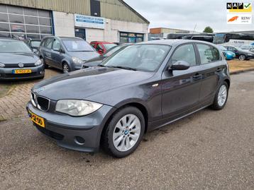 BMW 1-serie 118i Business Line 5-Drs Automaat! Airco! Bj:200 beschikbaar voor biedingen