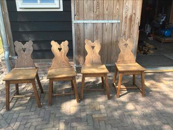 Antieke eetkamerstoelen kloosterstoelen beschikbaar voor biedingen