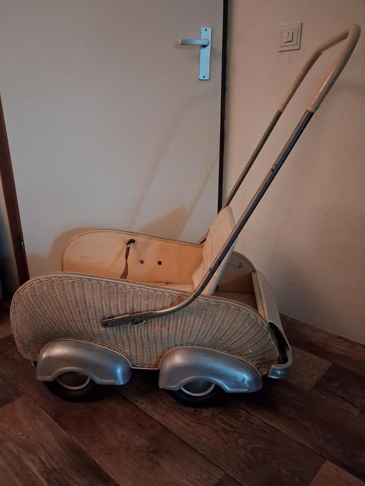 Antieke Zekiwa Kinderwagen - Decoratief, Kinderen en Baby's, Kinderwagens en Combinaties, Ophalen