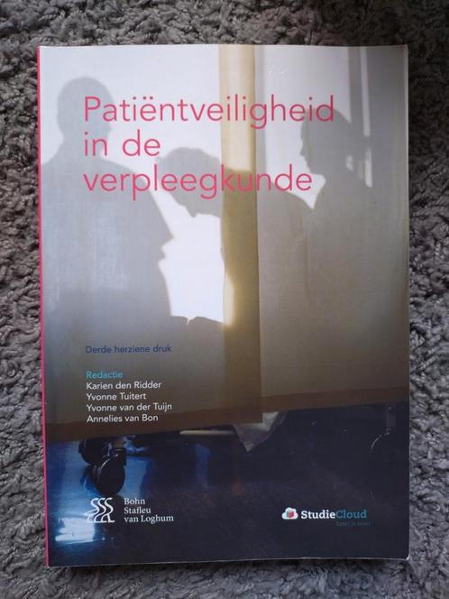Patiëntveiligheid in de verpleegkunde, Boeken, Studieboeken en Cursussen, Zo goed als nieuw, HBO, Ophalen of Verzenden
