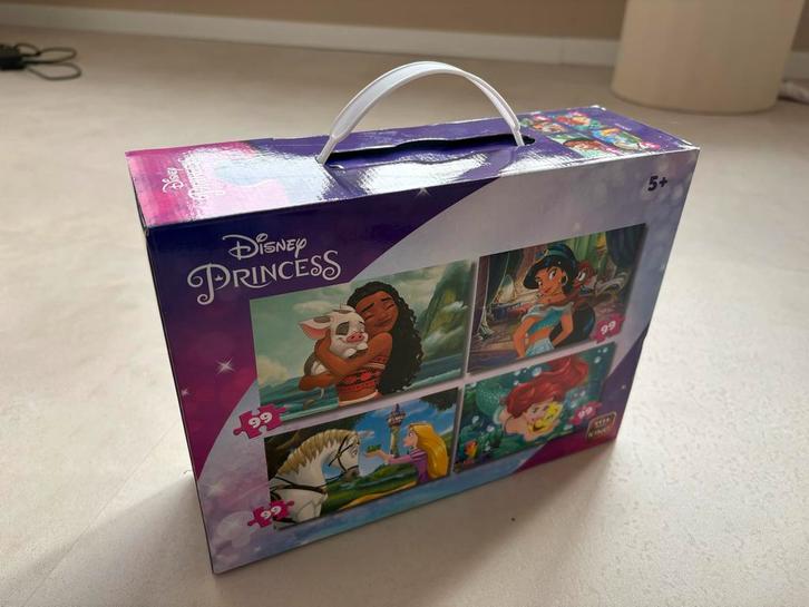Disney Prinsessen Puzzelkoffer - 4x99 stukjes, Kinderen en Baby's, Speelgoed | Kinderpuzzels, Nieuw, 6 jaar of ouder, Meer dan 50 stukjes
