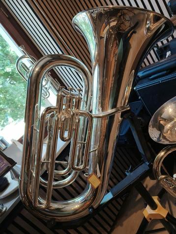 Yamaha YEB201S tuba beschikbaar voor biedingen