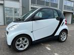 Smart ForTwo 1.0 AUT 2011 met trekstang camper systeem, Automaat, Zwart, Wit, Origineel Nederlands