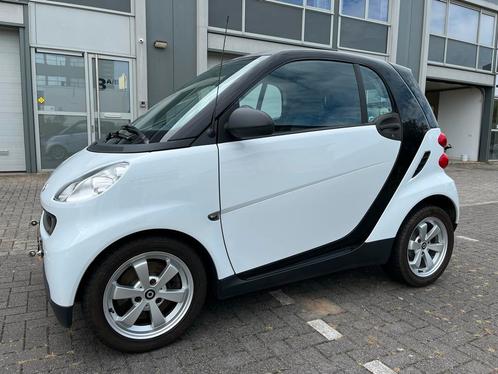 Smart ForTwo 1.0 AUT 2011 met trekstang camper systeem, Auto's, Smart, Particulier, ForTwo, Airconditioning, Centrale vergrendeling