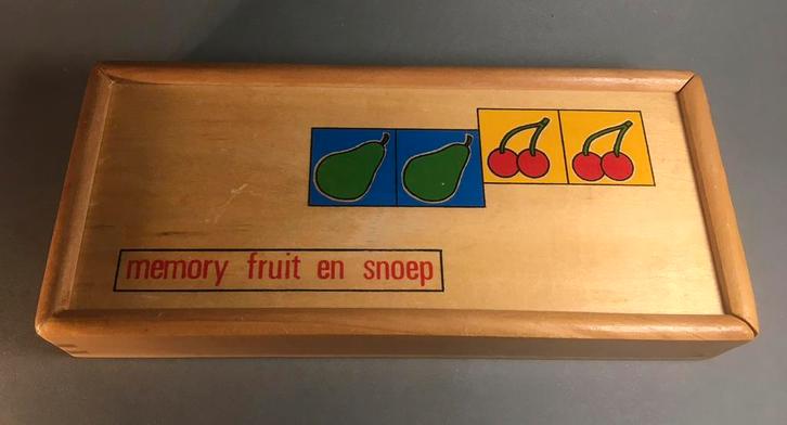 Vintage houten memorie spel met fruit en snoep plaatjes, Kinderen en Baby's, Speelgoed | Houten speelgoed, Ophalen of Verzenden