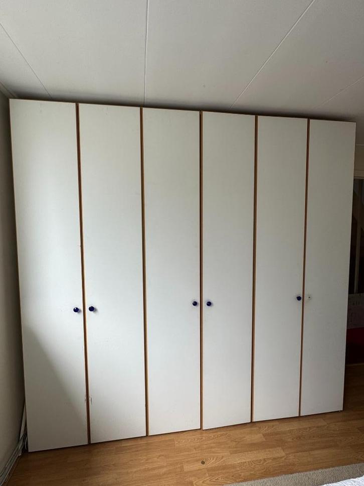 Ruime witte kledingkast - Destijds op maat laten maken, Huis en Inrichting, Kasten | Kledingkasten, Gebruikt, 200 cm of meer, 200 cm of meer
