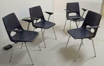 Set van 4 vintage stoelen, design Philippus Potter, ahrend