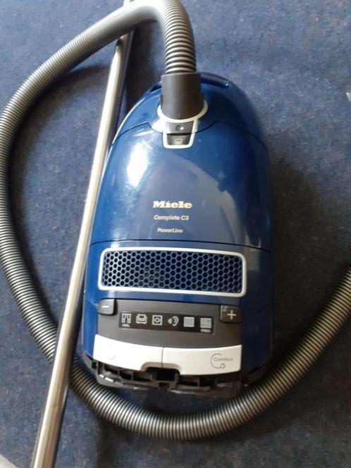 Miele Stofzuiger  C3, Witgoed en Apparatuur, Stofzuigers, Zo goed als nieuw, Stofzuiger, 1600 tot 2000 watt, Stofzak, Ophalen