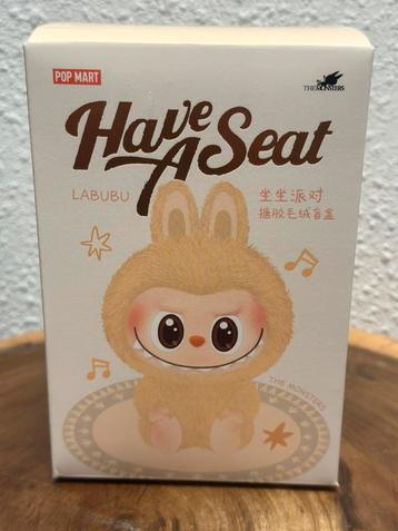 Popmart Labubu  “ Have a seat “  Dada beschikbaar voor biedingen