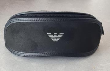 Armani zonnebril etui - als nieuw beschikbaar voor biedingen