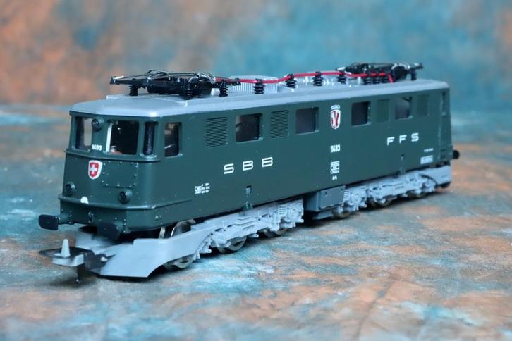 Loc van SBB - FFS zwitserse modelbaan. merk Lima, Hobby en Vrije tijd, Modeltreinen | H0, Zo goed als nieuw, Locomotief, Gelijkstroom of Wisselstroom