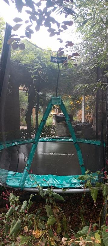 Trampoline 3,05 met net. beschikbaar voor biedingen
