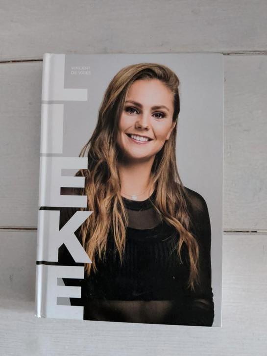 Lieke, boek over het leven van Lieke Martens, Boeken, Biografieën, Zo goed als nieuw, Sport, Ophalen of Verzenden