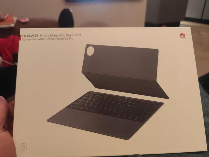 Huawei Smart Magnetic Keyboard - Nieuw 13.2 matepad pro, Computers en Software, Toetsenborden, Zo goed als nieuw, Azerty, Draadloos