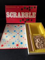 scrabble rode doos, Hobby en Vrije tijd, Gezelschapsspellen | Bordspellen, Zo goed als nieuw, Verzenden