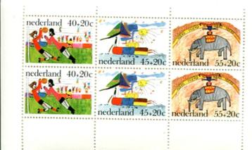 Blokje Kinderzegels 1976 beschikbaar voor biedingen