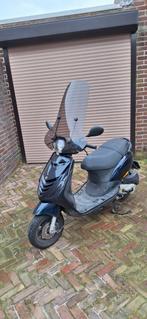 Piaggio zip, Fietsen en Brommers, Scooters | Piaggio, Ophalen, Zo goed als nieuw, Zip