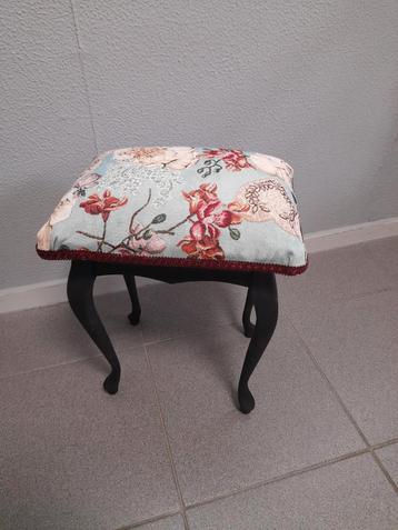 Krukje 32 x 25 en 38 cm hoog beschikbaar voor biedingen