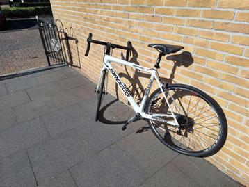 Heren racefiets  beschikbaar voor biedingen