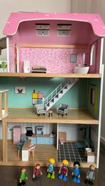 Poppenhuis inclusief meubels en poppen, Kinderen en Baby's, Speelgoed | Poppenhuizen, Poppenhuis, Zo goed als nieuw, Ophalen