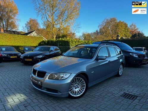 BMW 3-serie Touring 325xi 4x4|Youngtimer|Trekhaak|Leder|Navi, Auto's, BMW, Bedrijf, Te koop, 3-Serie, 4x4, ABS, Airbags, Airconditioning