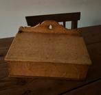 Oud houten kistje /klep bakje ( brief /documentenbakje ), Ophalen of Verzenden, Zo goed als nieuw, Minder dan 50 cm