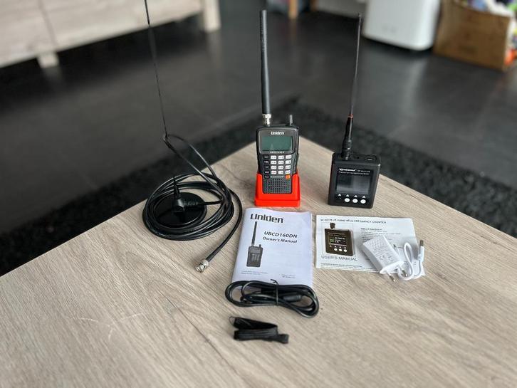 Uniden UBCD160DN / Surecom SF-401Plus / Butel Software, Telecommunicatie, Scanners, Zo goed als nieuw, 500 kanalen of meer, Ophalen of Verzenden