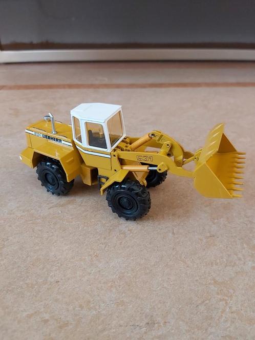 Liebherr L531 hydraulische wiellader/shovel van Conrad 1/50, Hobby en Vrije tijd, Modelauto's | 1:50, Nieuw, Hijskraan, Tractor of Landbouw