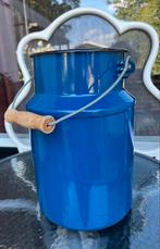 Blauw emaille emmertje met houten handvat ca. 32 cm hoog, Antiek en Kunst, Antiek | Emaille, Ophalen of Verzenden