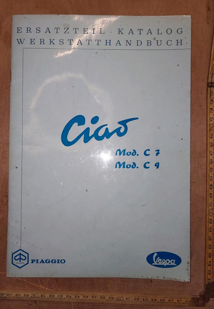 Werkplaatshandboek Vespa Piaggio Ciao c7 c9., Fietsen en Brommers, Handleidingen en Instructieboekjes, Zo goed als nieuw, Ophalen of Verzenden