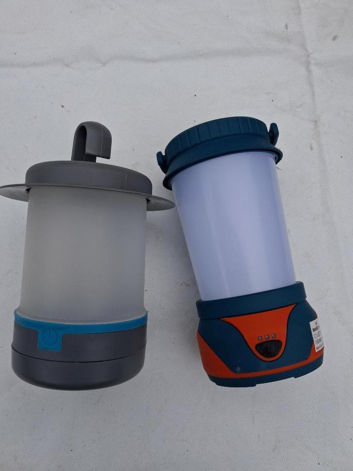 Twee LED-lantaarns - campinglampjes - meerdere standen, Caravans en Kamperen, Kampeeraccessoires, Gebruikt, Ophalen of Verzenden