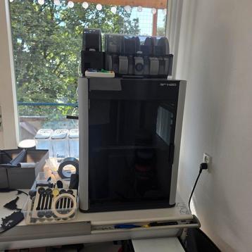 Bambulab H2D met AMS2 Pro, AMS-HT, droogboxen en filament beschikbaar voor biedingen