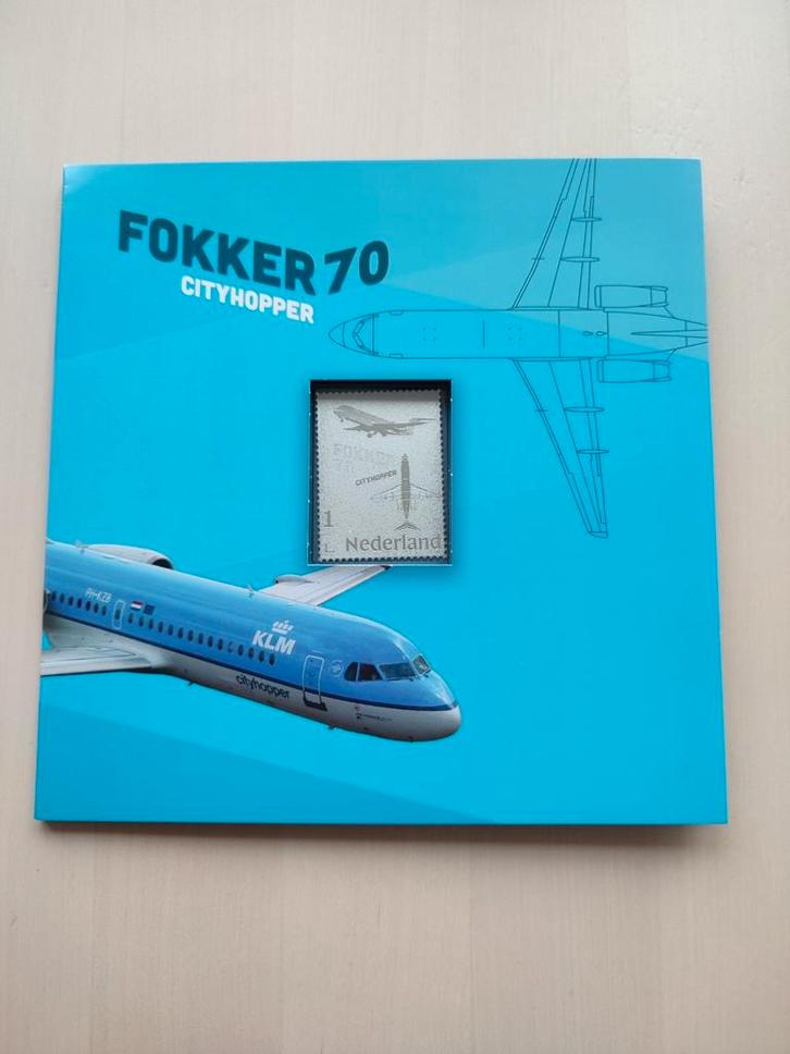 Collectors Item KLM Fokker 70 city hopper zilveren postzegel, Postzegels en Munten, Postzegels | Nederland, Ophalen