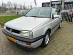 Volkswagen Golf Cabriolet 1.8, Auto's, Gebruikt, Cabriolet, 4 stoelen, Origineel Nederlands