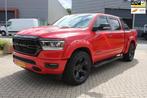 Dodge Ram 1500 Larami Red Edition 5.7 V8 4x4 Crew Cab LPG on, Auto's, Automaat, Gebruikt, 2461 kg, 402 pk