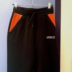 Adidas zwarte joggingbroek / huisbroek + rood 152 nr 40906, Broek, Adidas, Gebruikt, .