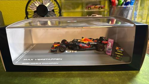 Max verstappen auto’s en helm (1/43), Hobby en Vrije tijd, Modelauto's | 1:43, Zo goed als nieuw, Auto, MiniChamps, Ophalen of Verzenden