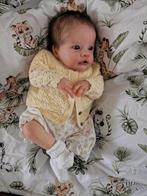Reborn baby girl Primrose wakker, Verzamelen, Ophalen of Verzenden, Nieuw, Babypop, Levensecht of Reborn