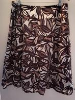 Rok van Kingfield maat 44. Wit beige en bruin. Bloemen. ZGAN, Kleding | Dames, Rokken, Bruin, Maat 42/44 (L), Ophalen of Verzenden