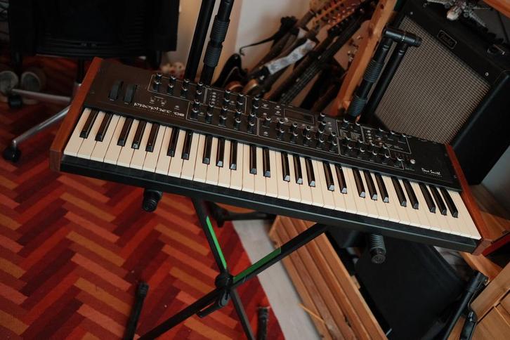 Sequential Instruments Prophet 08, Muziek en Instrumenten, Synthesizers, Gebruikt, 61 toetsen, Overige merken, Met midi-aansluiting