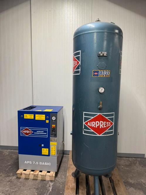 Airpress schroefcompressor set 780L/min, Doe-het-zelf en Verbouw, Compressors, Zo goed als nieuw, 10 bar of meer, 100 liter of meer