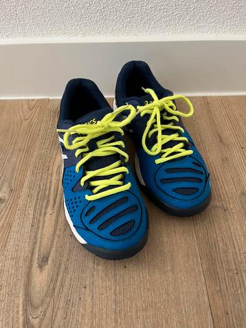 Asics sportschoenen maat 37 beschikbaar voor biedingen