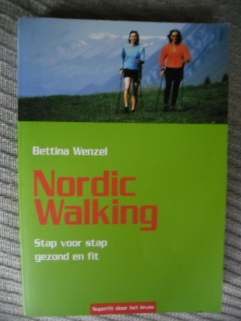 Nordic Walking-stap voor stap gezond en fit-Bettina Wenzel, Boeken, Ophalen, Zo goed als nieuw, Gezondheid en Conditie, Bettina Wenzel