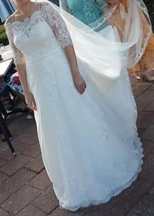 Prachtige trouwjurk, incl. sluier, hoepel, en sleep, Kleding | Dames, Trouwkleding en Trouwaccessoires, Zo goed als nieuw, Trouwjurk